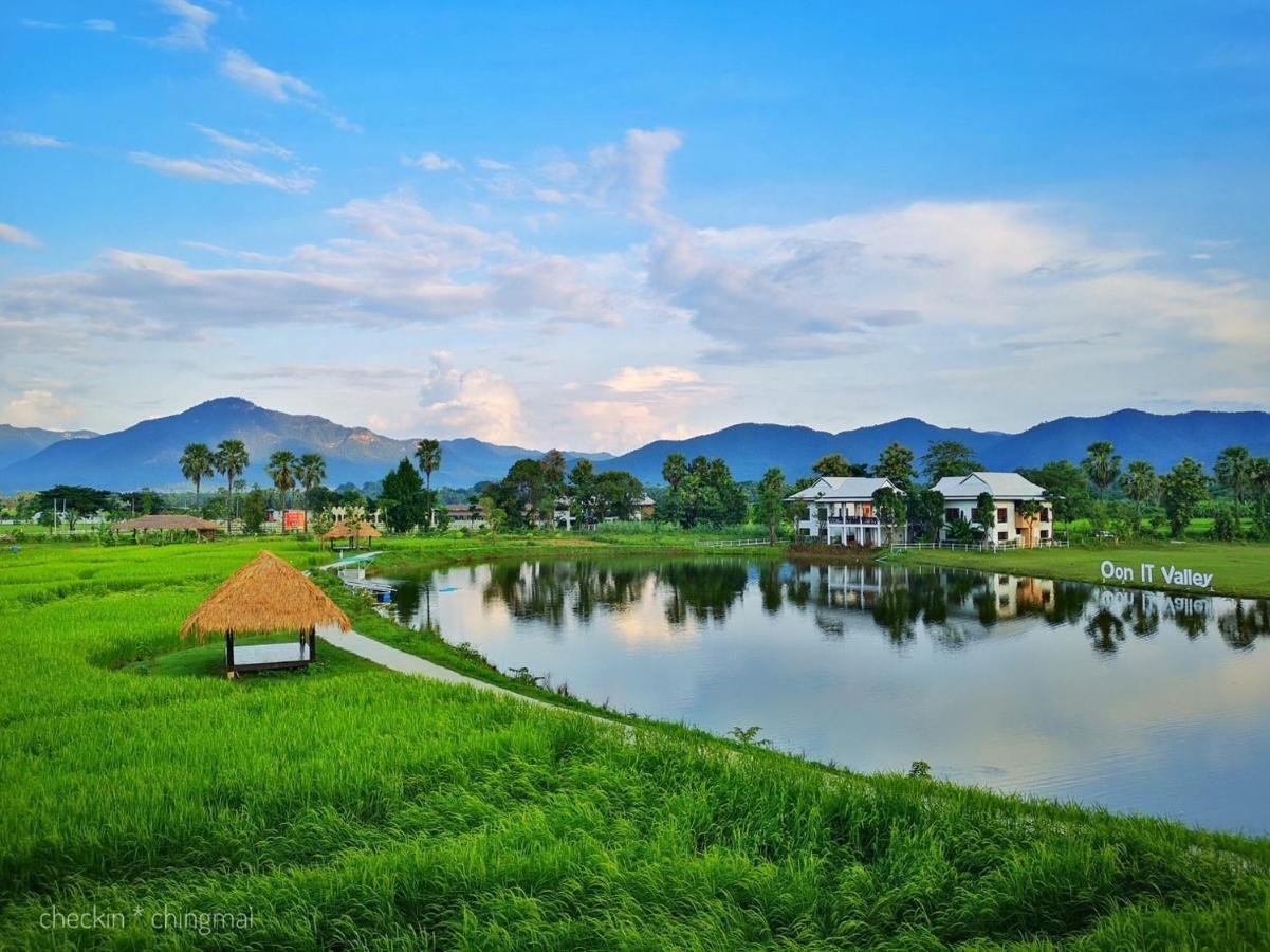 Oon Valley Farm Stay San Kamphaeng Экстерьер фото
